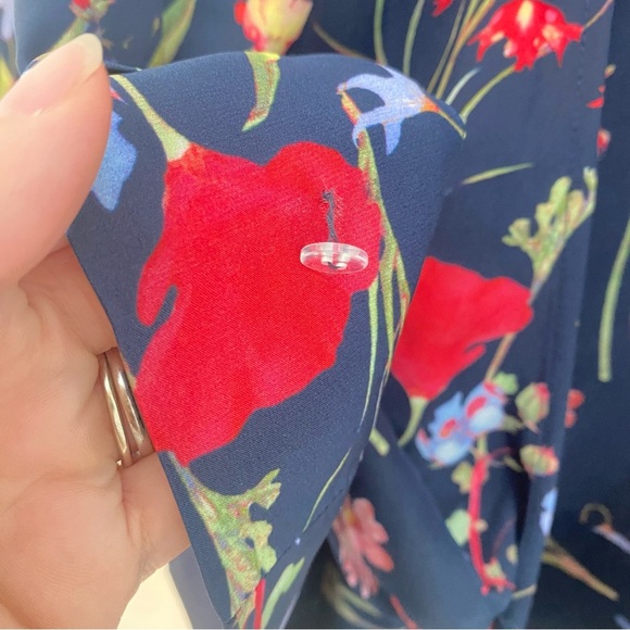 Parker Blue and Red Bell Sleeve Blouse with Tie Front 100 silk - Picture 6 of 7